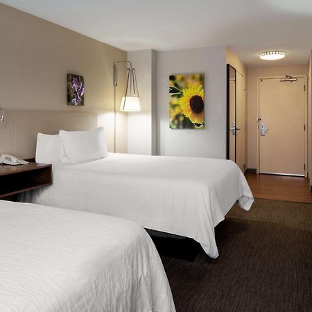 Hilton Garden Inn Folsom Esterno foto