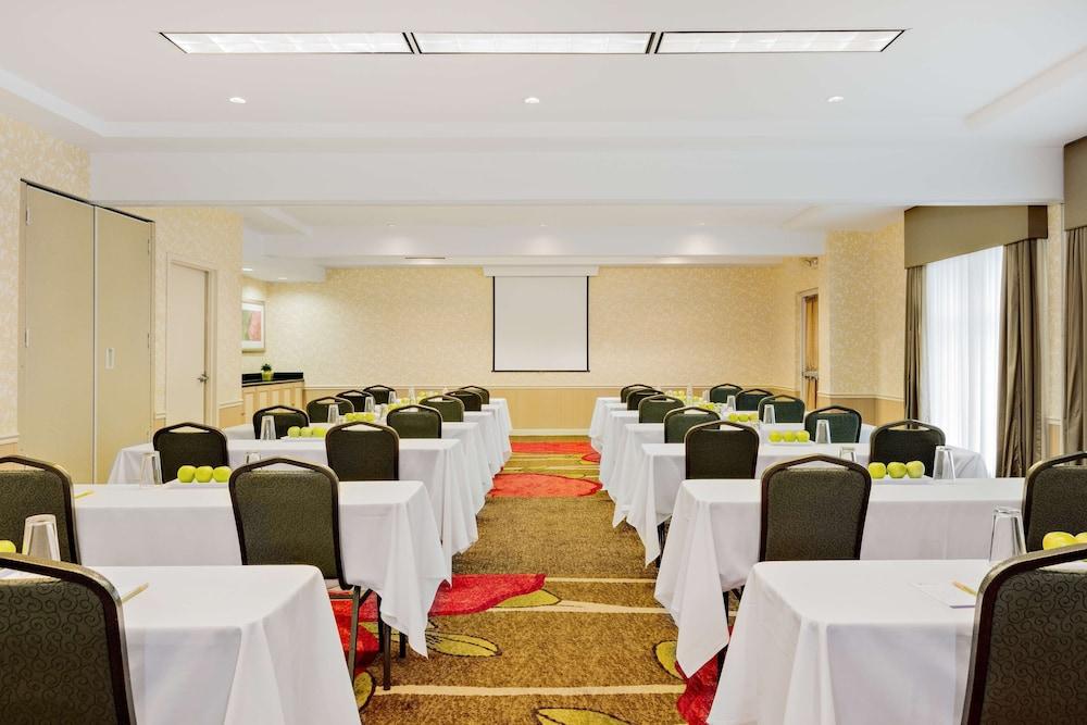 Hilton Garden Inn Folsom Esterno foto