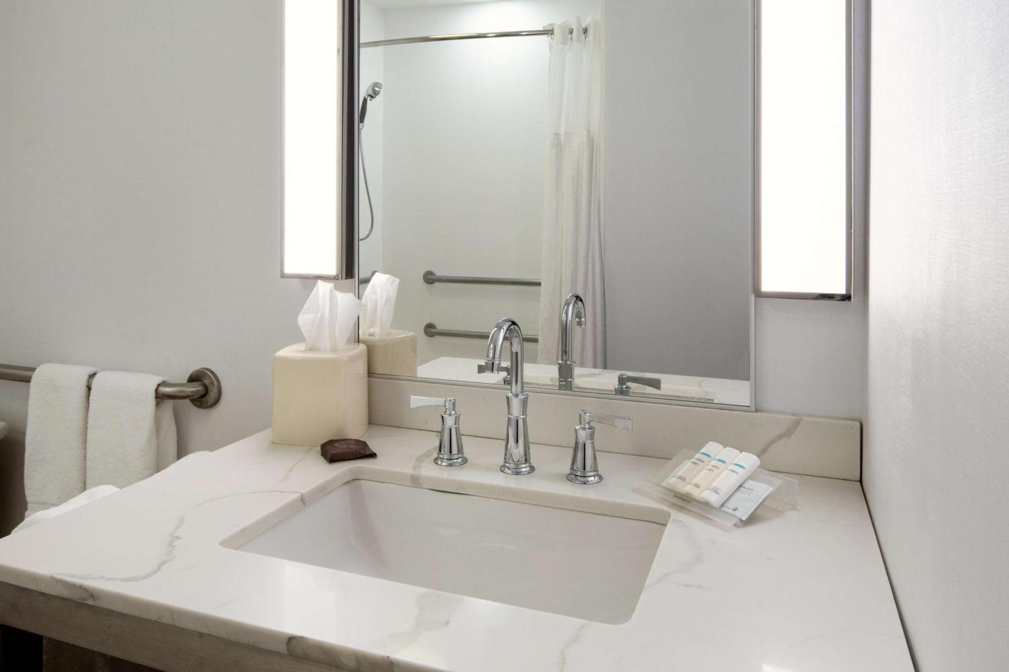 Hilton Garden Inn Folsom Esterno foto